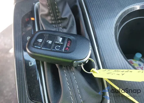 2025 Honda Civic Hybrid Sport/Sport Touring z USA, uszkodzony, nr VIN 2HGFE4F88SH339430